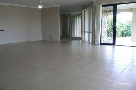 28 Habitat Dr, Redland Bay, QLD 4165