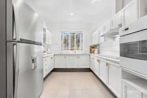 Property photo of 37 Bates Drive Birkdale QLD 4159