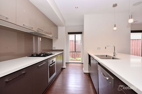 Property photo of 15 Red Brush Drive Keysborough VIC 3173