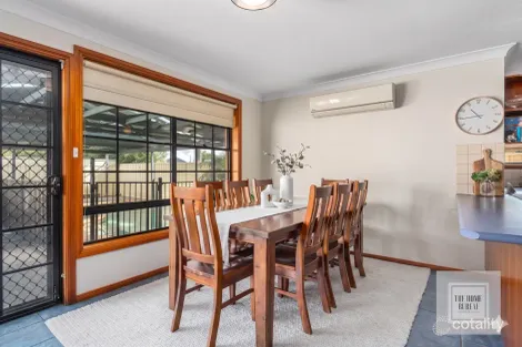 Property photo of 10 Books Crescent McGraths Hill NSW 2756