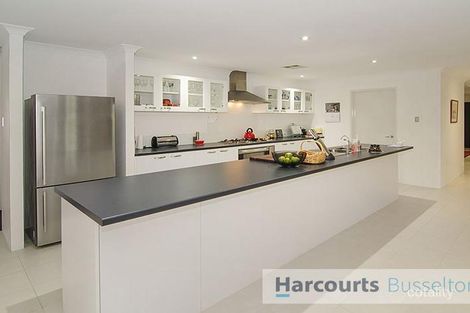 22 Mistral Bend, Yalyalup, WA 6280