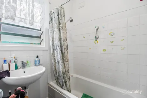 Property photo of 12 Winterbourne Road Elizabeth Vale SA 5112