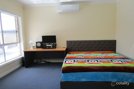 Property photo of 2/61 Perrett Avenue St Albans VIC 3021