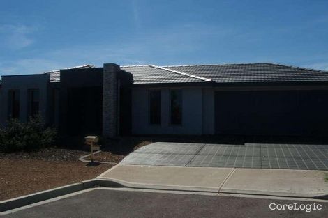 Property photo of 6 Stapehill Court Deer Park VIC 3023