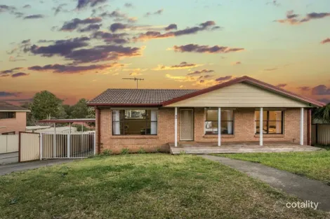 43 Woodcourt St, Ambarvale, NSW 2560