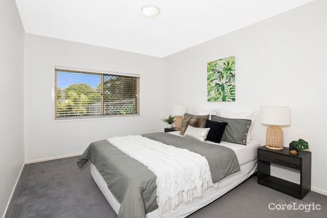 Property photo of 52 Windsor Place Carindale QLD 4152