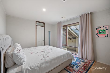 Property photo of 50 Curlewis Crescent Garran ACT 2605