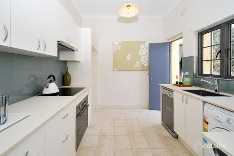 Property photo of 21/64 Sir Thomas Mitchell Road Bondi Beach NSW 2026