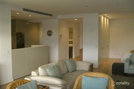 Property photo of 102/7 Honeysuckle Drive Newcastle NSW 2300