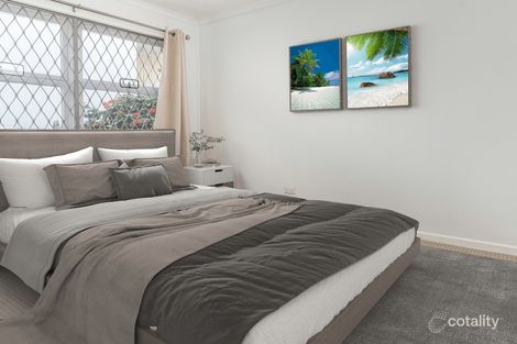 Property photo of 2/151 Frank Street Labrador QLD 4215