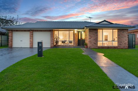 16 Haughton Ct, Wattle Grove, NSW 2173