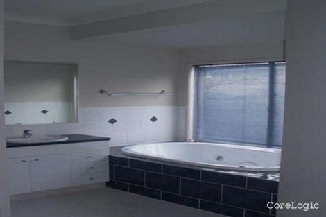Property photo of 5 Beerwah Street Pacific Pines QLD 4211