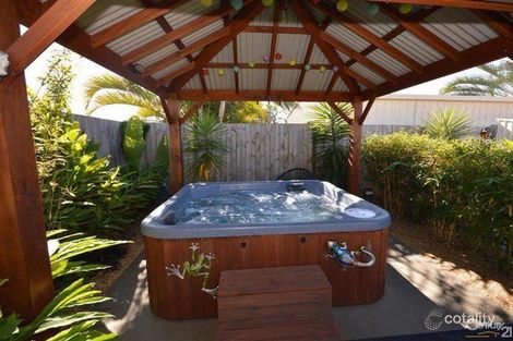 Property photo of 27 Shaw Street Norville QLD 4670