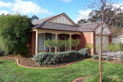 Property photo of 2 Centaur Close Strathfieldsaye VIC 3551