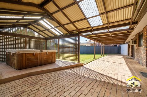 Property photo of 18 Silverwater Crescent Lansvale NSW 2166
