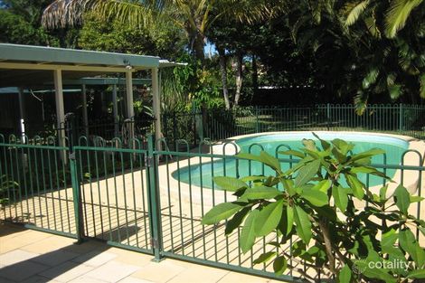 Property photo of 17 Harris Street Labrador QLD 4215