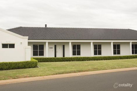 Property photo of 8 Englewood Avenue Dubbo NSW 2830