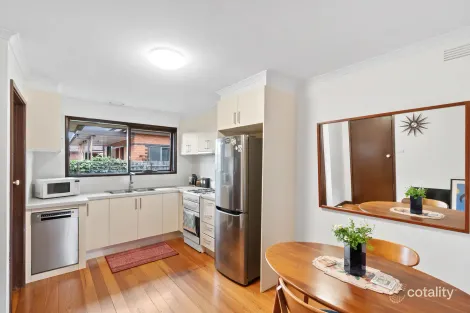Property photo of 3/23 Compton Street Reservoir VIC 3073
