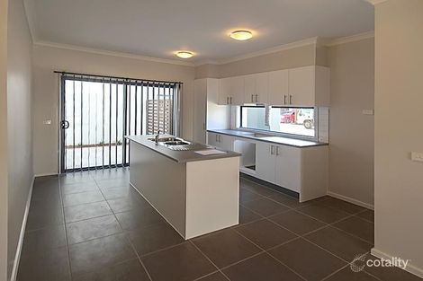 Property photo of 29 Onyx Crescent Officer VIC 3809