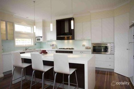 Property photo of 5 McLean Avenue Bentleigh VIC 3204
