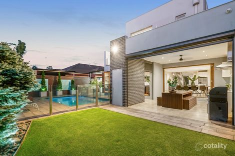 Property photo of 2 Hurlingham Place Caroline Springs VIC 3023
