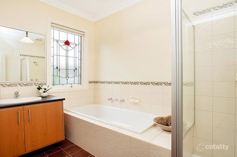 Property photo of 1B Chusan Close Niddrie VIC 3042