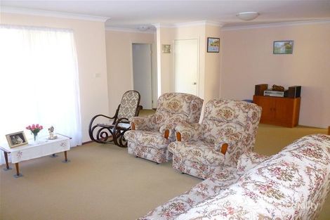 Property photo of 15 Canning Crescent Sunshine Bay NSW 2536