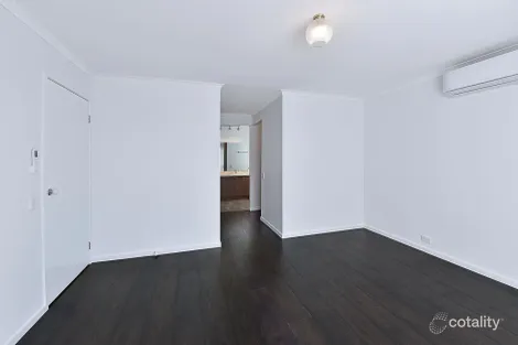 Property photo of 12 Cuming Place Sunbury VIC 3429