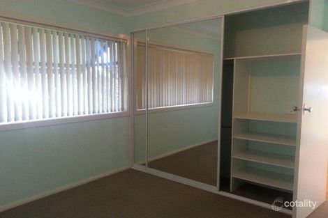 Property photo of 40 Bundilla Parade Berkeley Vale NSW 2261