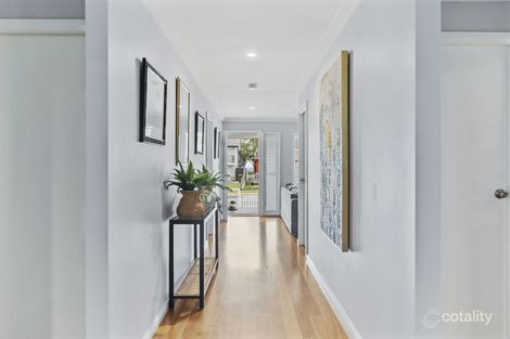 Property photo of 44 Lakedge Avenue Berkeley Vale NSW 2261
