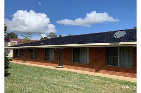 2/5 Bellevue Rd, Armidale, NSW 2350