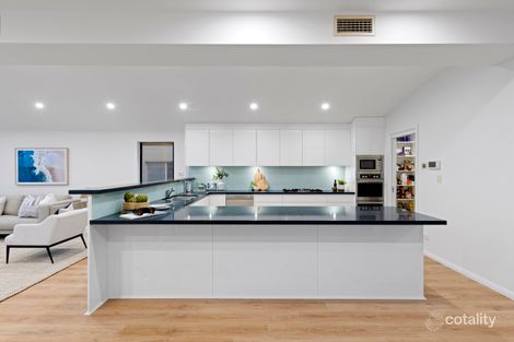 Property photo of 66 Carrington Parade Curl Curl NSW 2096