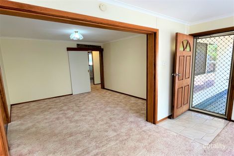 Property photo of 41 Kurrajong Street Barellan NSW 2665