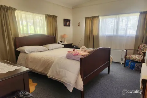 Property photo of 26 Borthwick Street Woolbrook NSW 2354