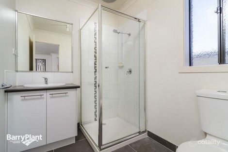 Property photo of 4 Lindwall Grange Point Cook VIC 3030