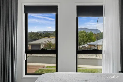 Property photo of 14 Eldridge Drive Kingston TAS 7050