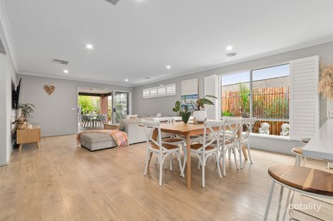 9 Scorchin Dr, Cranbourne South, VIC 3977