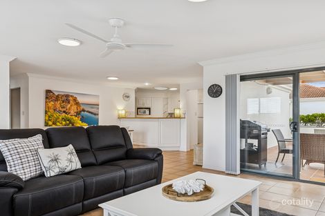 Property photo of 3/18-19 Pacific Parade Yamba NSW 2464