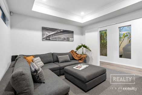 Property photo of 28 Paine Court Karrinyup WA 6018