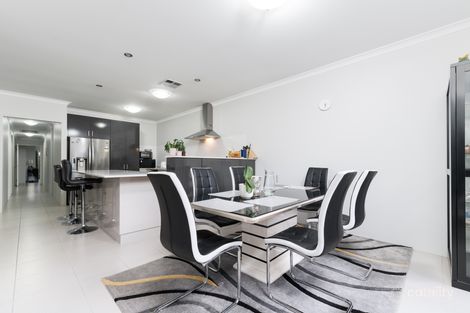 Property photo of 5 Avni Lane Thornlie WA 6108