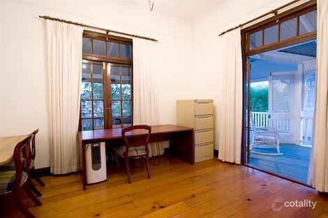 Property photo of 25 Henzell Terrace Greenslopes QLD 4120