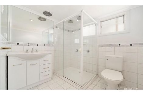 Property photo of 17A Daphne Street Bentleigh East VIC 3165