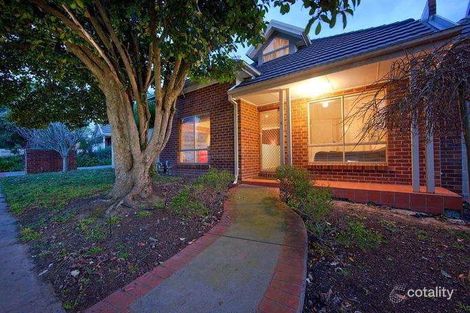 Property photo of 2/2 Harris Crescent Glen Waverley VIC 3150