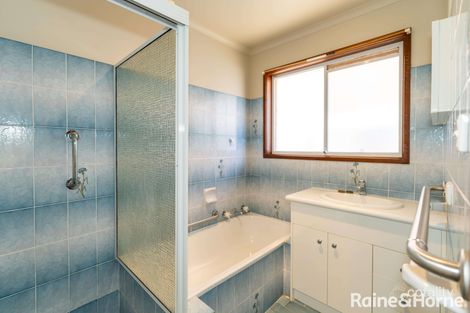 Property photo of 1A Nilma Avenue Mount Austin NSW 2650