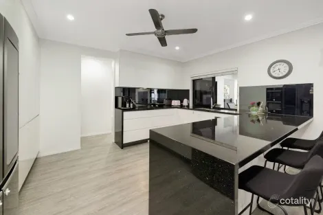 Property photo of 10 Riverbrook Terrace Idalia QLD 4811