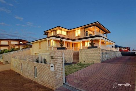 Property photo of 18 Vlaming Rise Coogee WA 6166