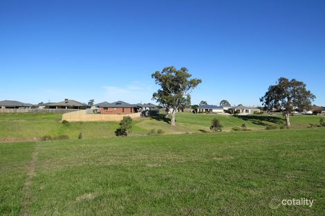 Property photo of 32 Phoebes Way Eastwood VIC 3875