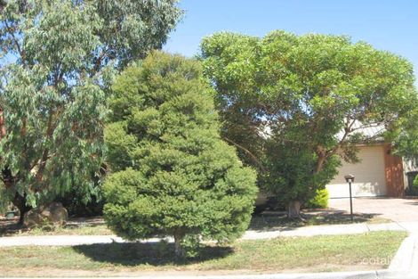 1 Bellbird Ave, Taylors Lakes, VIC 3038