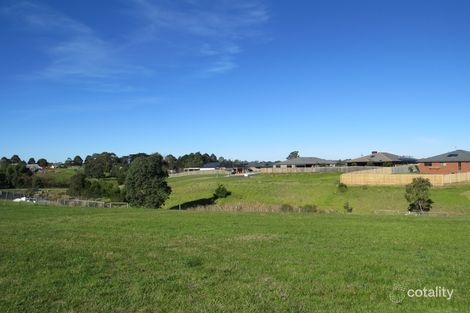 Property photo of 32 Phoebes Way Eastwood VIC 3875