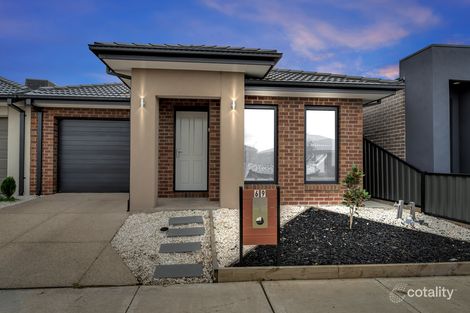 Property photo of 69 Gossia Avenue Craigieburn VIC 3064